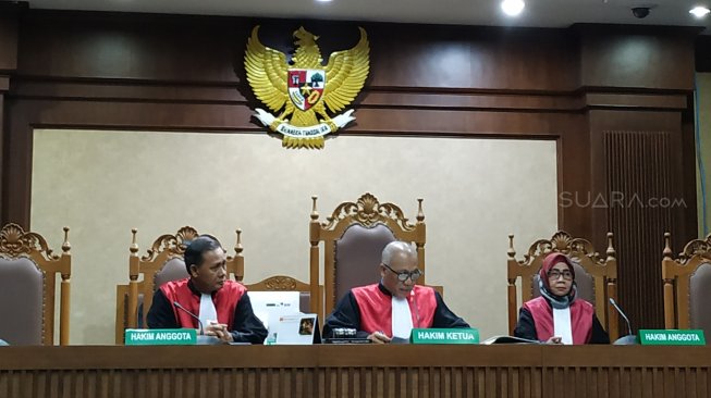 Kuasa Hukum Gubernur Banten Tak Hadir, Sidang Gugatan Polusi Udara Ditunda