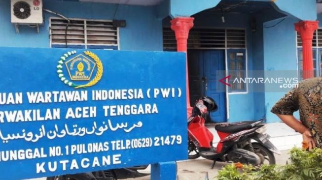 PWI Aceh Tenggara Yakini Teror Pembakaran Kantor Terkait Pemberitaan