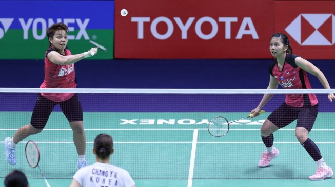 Pasangan ganda putri Indonesia, Greysia Polii/Apriyani Rahayu, terhenti di perempat final Thailand Open 2019 usai kalah dari Chang Ye Na/Kim Hye Rin (Korsel), Jumat (2/8). [Humas PBSI]