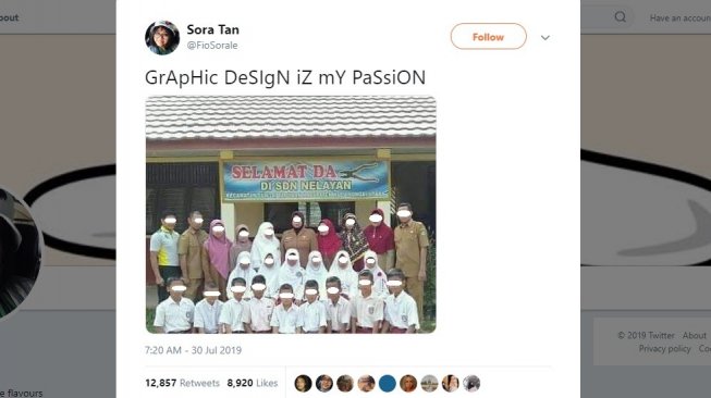 Spanduk unik seperti tebak gambar. [Twitter]