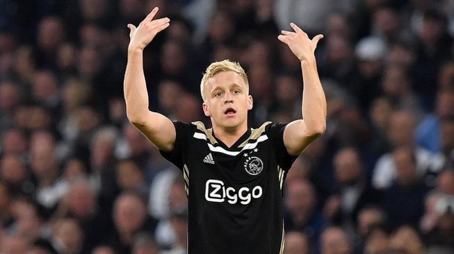 Gelandang Ajax Amsterdam, Donny van de Beek. (Emmanuel Dunand/AFP).