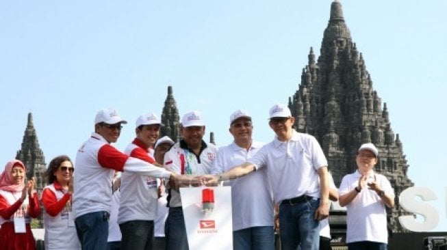 Keren, Daihatsu Gelar Acara Gathering di Candi Prambanan