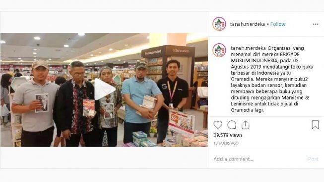 Ormas sisir buku di Gramedia - (Instagram/@tanah.merdeka)