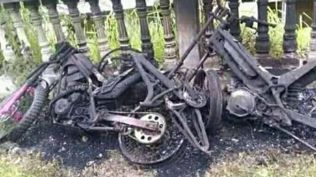 Lempar Tantangan Bakar Motor, Warganet Kena Tipu Berjamaah