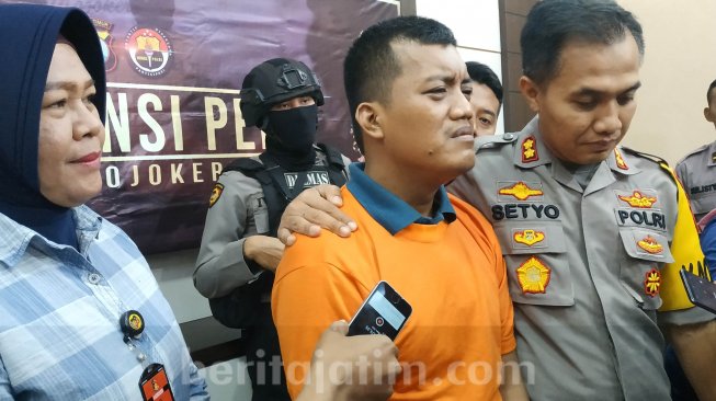 Aksi Satpam Pelaku Begal Payudara Terungkap dari CCTV Toko 