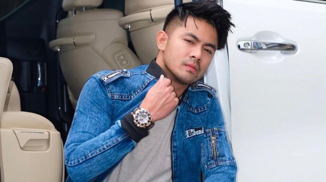 Guntur Triyoga Puji Apristiyah Pacar yang Baik Hati