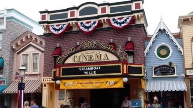 Bioskop Legendaris Disulap Jadi Toko Suvenir, Disneyland Kena Protes