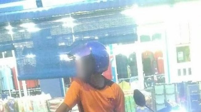 Lagi, Pemotor Terciduk Melakukan Hal Tak Senonoh di Depan Wanita