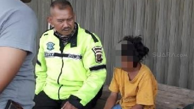 Supir truk berinisial D disebutkan tak memiliki sanak keluarga alias sebatang kara [Suara.com/Rambiga].