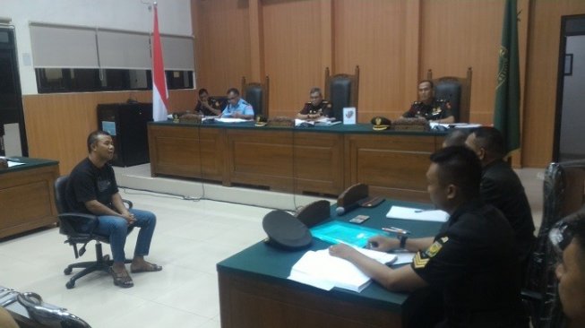 Saksi Nurdin saat memberikan keterangan terkait kasus mutilasi kasir indomaret. (Suara.com/Andhiko).