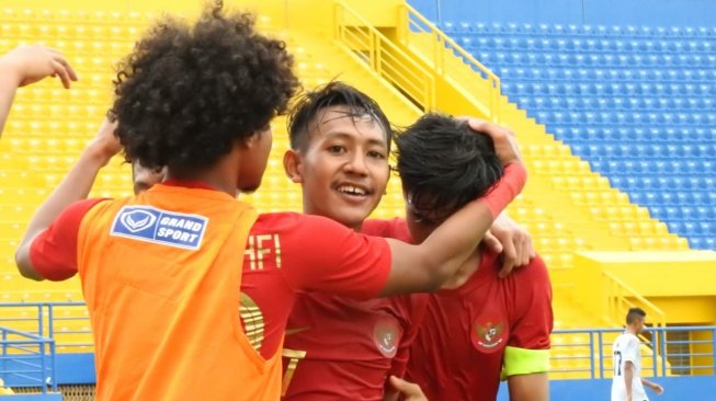 Pesta Gol ke Gawang Timor Leste, Timnas Indonesia Puncaki Grup A