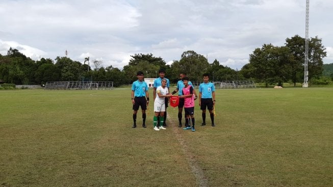 Timnas Putri Indonesia dijamu Chonburi FC Women pada laga persahabatan di Thailand, Kamis (8/8/2019). (dok.PSSI)