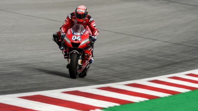 Rider Ducati, Andrea Dovizioso mengaspal di Sirkuit Red Bull Ring, Spielberg dalam balapan MotoGP Austria 2019, Minggu (11/8/2019) malam WIB. [AFP/Vladimir Simicek]