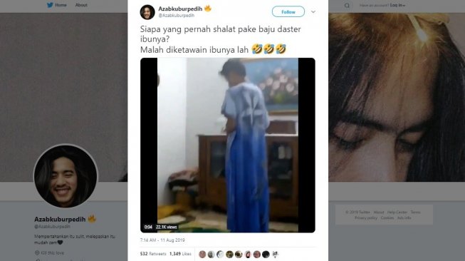 Dikira Gamis, Anak Ini Salat Kenakan Daster Ibunya