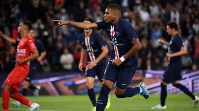 Kylian Mbappe Sabet Penghargaan Sepatu Emas Ligue 1