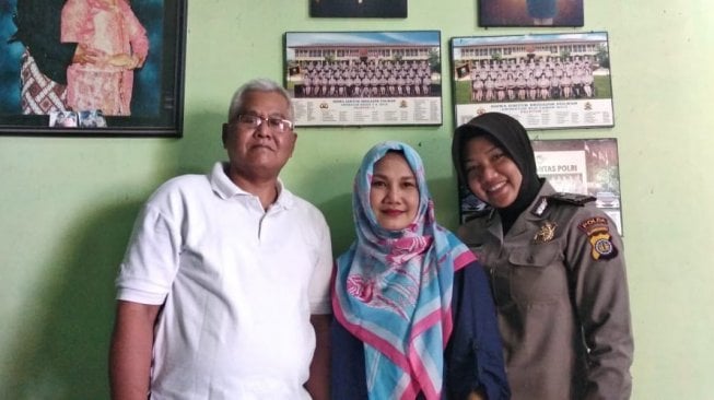 Keluarga Briptu Hikma Nur Syafa di Sewon Bantul DIY. [Suara.com/Putu Ayu P]