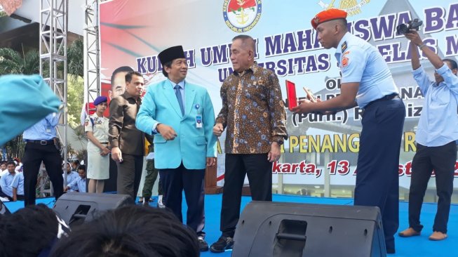 Beri Kuliah Umum di Kampus UNS, Menhan: NKRI Syariah Tidak Ada