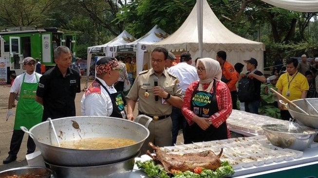 Kurangi Potensi Daging Basi, Anies Gelar Acara Dapur Kurban