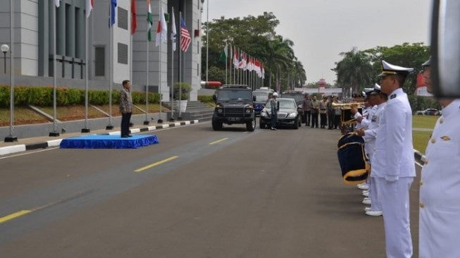 Wapres JK dalam acara Pembekalan Program Kegiatan Bersama Kejuangan Sesko TNI, Sespimti Polri, Seskoad, Seskoal, dan Sespimen Polri TA 2019. (Dok. Satwapres).