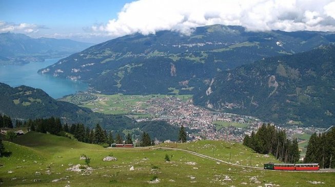 Mencecap Kedamaian Interlaken, Kota Cantik di Dataran Tinggi Swiss