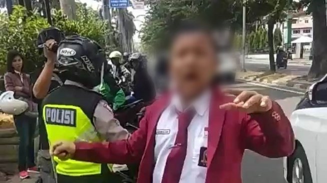 Emoh Ditilang, Anak SMA di Medan Minta Sila ke-5 Pancasila Ditegakkan