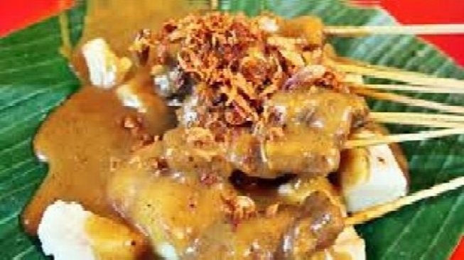 JPU Tuntut Pasutri Penjual Sate Daging Babi di Padang  Tiga Tahun Penjara