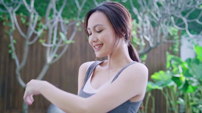 Rahasia Kulit Lembab dan Glowing ala Bintang Iklan Body Lotion!