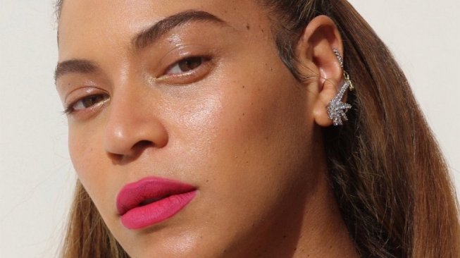 Wajah Glowing dan Radiant ala Beyonce Bisa Kamu Dapat dengan Skincare Ini