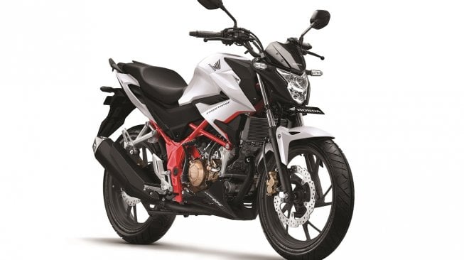 Honda CB150R Streetfire warna Razor White [Dok. PT Astra Honda Motor].