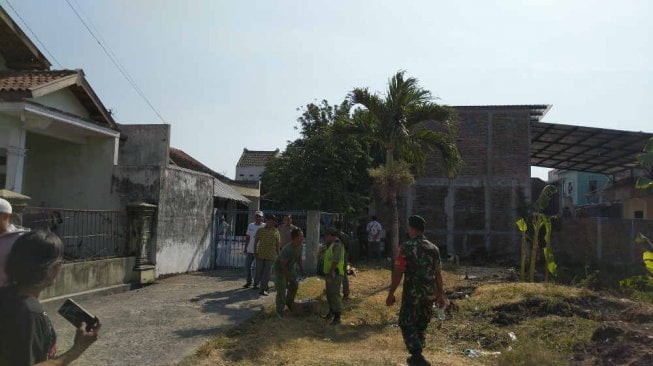 Warga Kaget Rumah AR Terduga Teroris di Solo Digeledah Densus