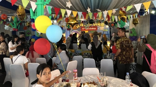 Suasana tempat ulang tahun Rafathar. [Revi C Rantung/Suara.com]