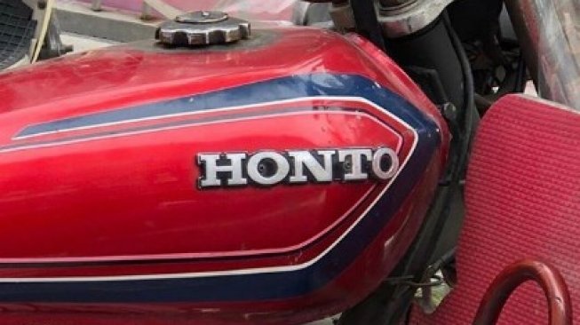 Merek motor plesetan Honda. (Instagram/@motornasional_id)