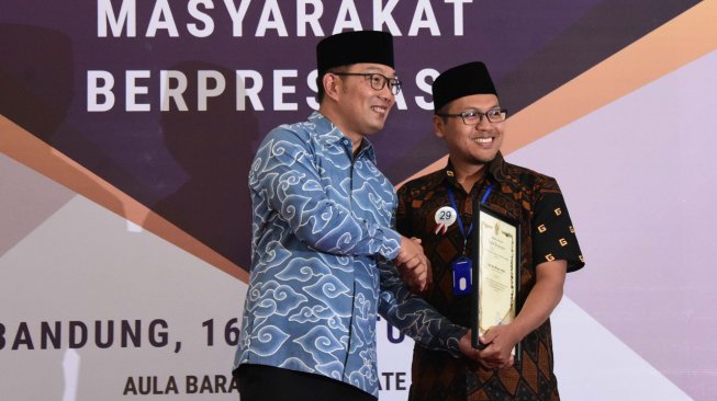 80 Orang dan Lembaga Berprestasi Terima Penghargaan dari Gubernur Jabar