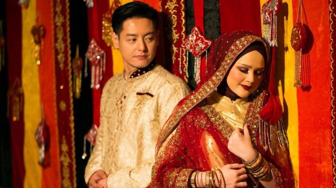 Nikah dengan Hafalan Alquran, Roger Danuarta Bikin Iri Teman Pengajian