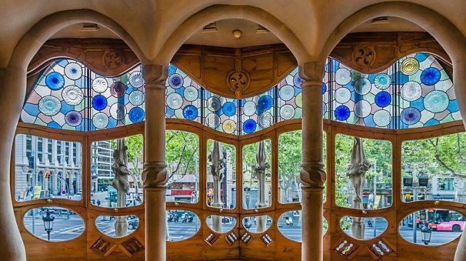 Bagian dalam Casa Batllo (Wikimedia Commons Sara Terrones)