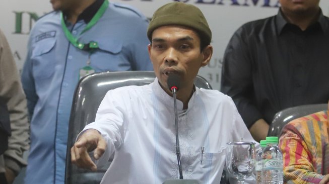 Ustaz Abdul Somad Ngamuk Masjid Dikambing Hitamkan dan Ditutup Selama PPKM Darurat