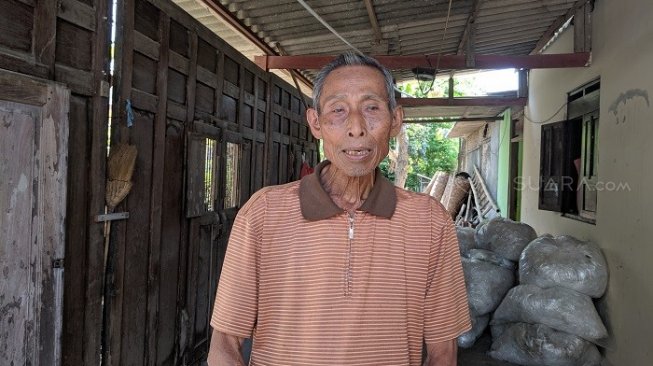 Sardjo Handojo, Ketua RT 03 RW 2, Tanon Lor, Gedongan, Karanganyar. (Suara.com/Ari Purnomo).