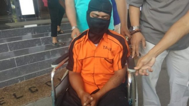 Pelaku Pembunuhan Satu Keluarga di Waringinkurung “Terjepit” Bank Keliling