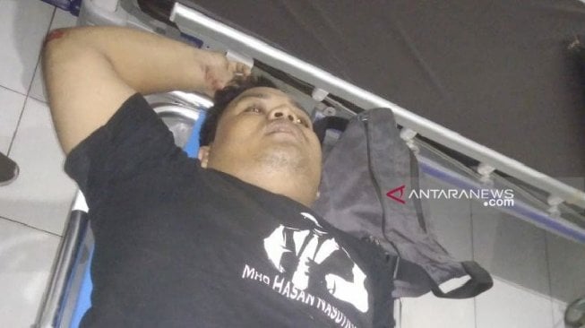 Kejar Begal HP, Driver Ojol Ditendang hingga Jatuh dan Patah Tulang