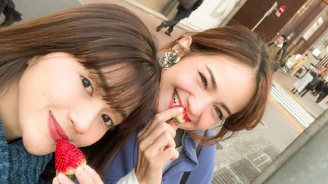 Friendship Goal! 6 Momen Liburan Enzy Storia, Jessica Mila, dan Furry Citra