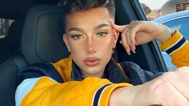 Pose Menantang dan Pura-Pura Hamil, YouTuber James Charles Dikecam Publik