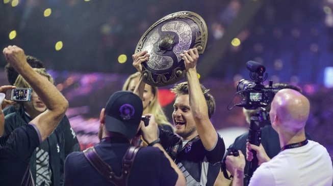 Juarai The International, Kapten OG Pecahkan Rekor Pendapatan Atlet Esports