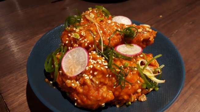 Korean Fried Chiken, hidangan Asia dimasak dengan teknik Amerika. (Suara.com/Dinda Rachmawati)