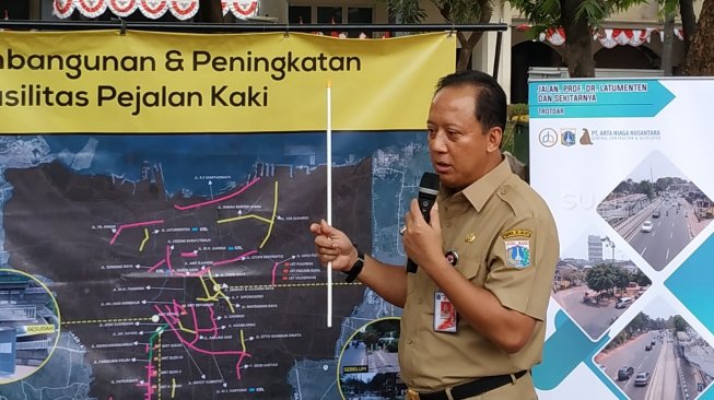 Dinas Bina Marga DKI Akan Desain Trotoar untuk PKL Berjualan