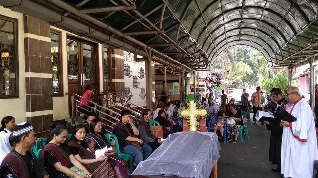 Kebaktian Kristen di Depan Masjid Darussalam, Bukti Toleransi di Jakarta