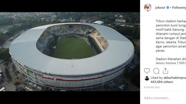 Presiden Joko Widodo pamer Stadion Manahan, Solo yang baru. (Instagram/Jokowi)