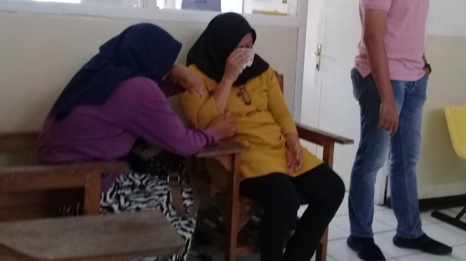 Tangis Ibunda Pecah Saat Terima Jasad Vivin yang Sudah Terkubur Lima Tahun