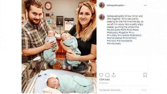 Childress dan keempat bayi kembarnya (Instagram helloquadruplets)