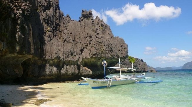 Dinobatkan Sebagai Pulau Terbaik di Dunia, Menikmati Pesona Palawan Island