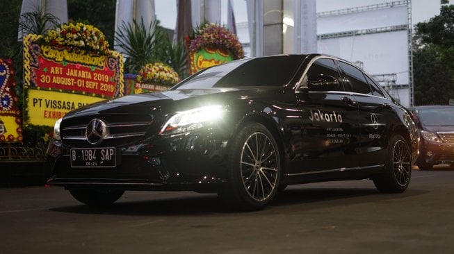 Mercedes-Benz Mitra Resmi untuk Mobilitas VIP pada Art Jakarta 2019